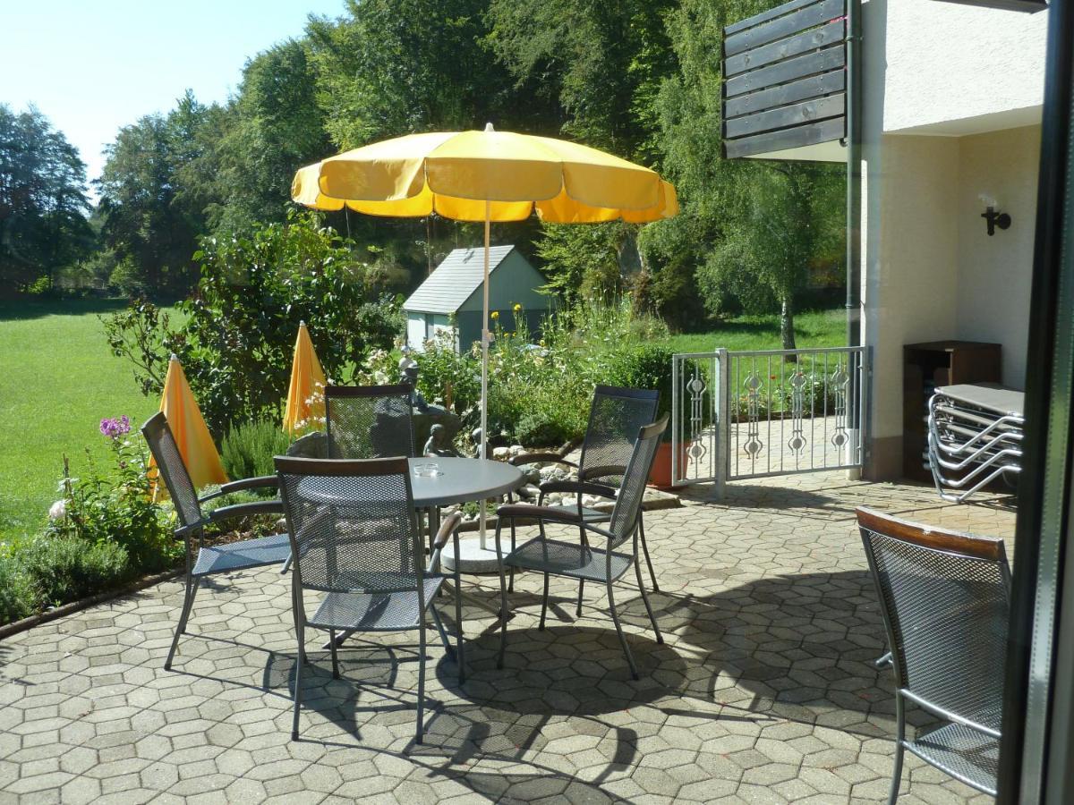 Gaestehaus Bruetting Obertrubach Exterior foto